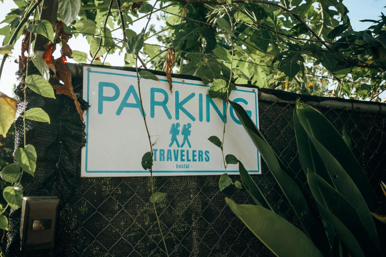 Hostal & Cafe Travelers Santiago Luaran gambar