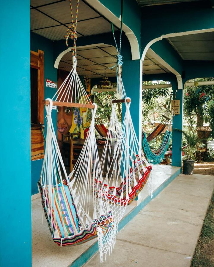 Hostal & Cafe Travelers Santiago Luaran gambar